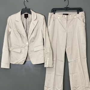 The Limited Suit- Cream w/ white fine dotted line stripes. Blazer M, Pant 12